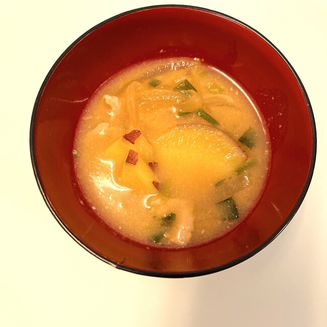 ４F料理　豚汁